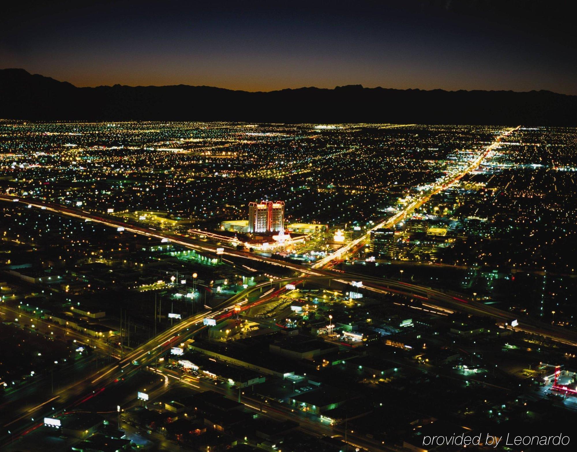 Wyndham Grand Desert Resort Las Vegas Exteriér fotografie